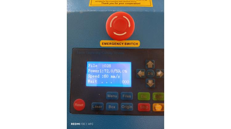 Machine gravure et découpe laser 60W CO2 900x600