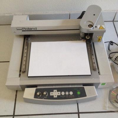 Machine de gravure compacte (Roland EGX-30A)