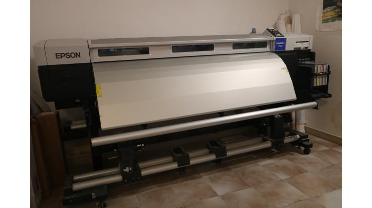 Imprimante de sublimation Epson SureColor SC-F7200 - Version Noir HDK