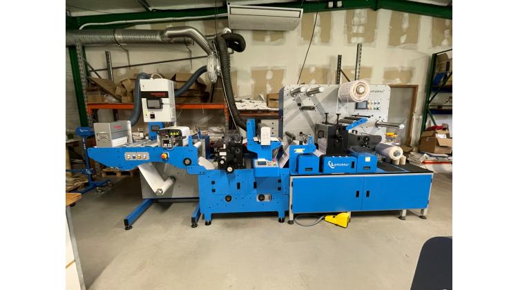 SOLUTION COMPLETE ETIQUETTES ADHESIVES