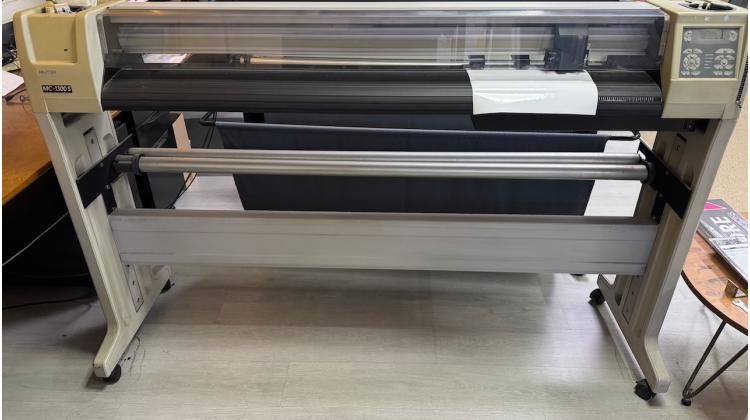 PLOTTER DE DECOUPE MUTOH 1300S