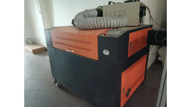 Gravure et découpe laser 60W CO2 900x600mm