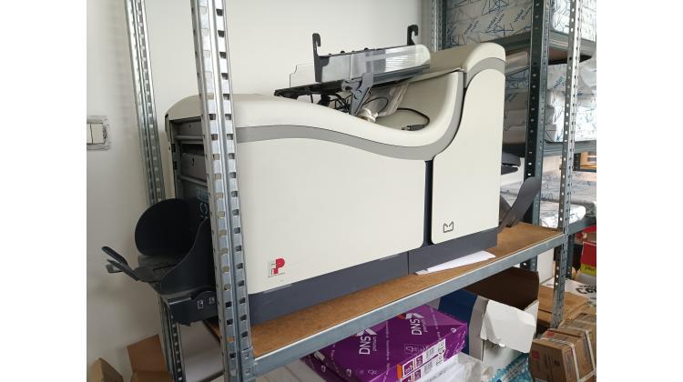 Plieuse et mise sous enveloppe (pour pièces)