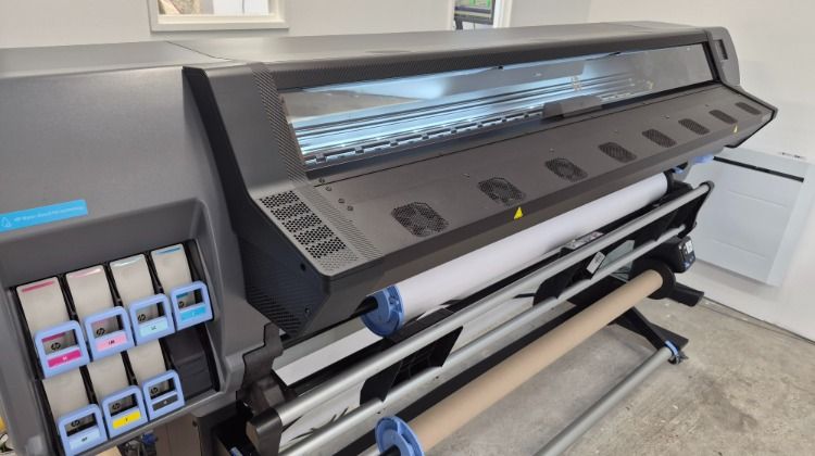 HP Latex 335 + lamimateur + plotter +fraiseuse