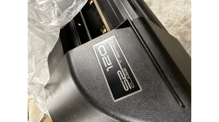 Plotter de découpe Summa  s-class 120t