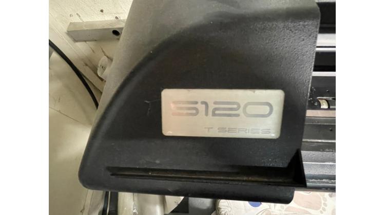 Plotter découpe  Summa S120 T Series