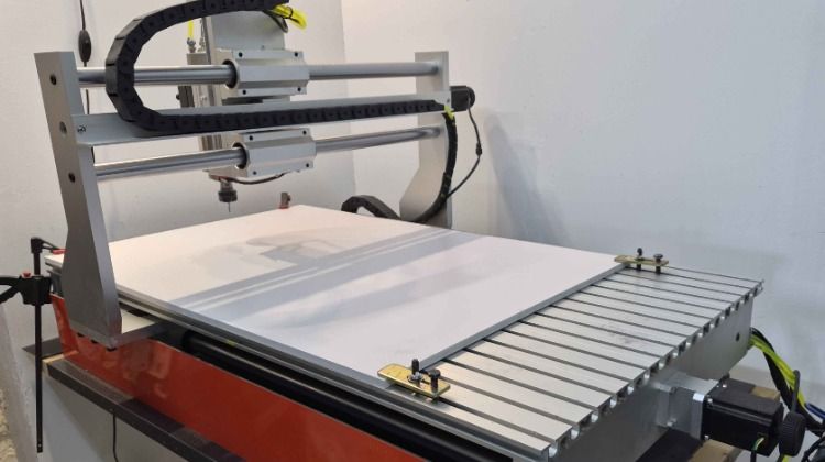 HP Latex 335 + lamimateur + plotter +fraiseuse