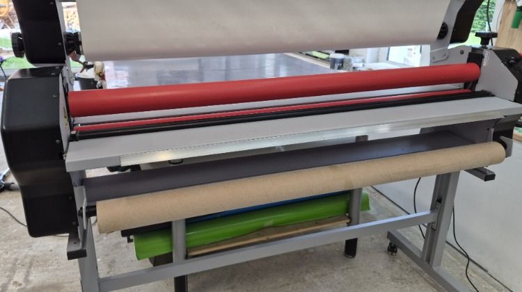 HP Latex 335 + lamimateur + plotter +fraiseuse